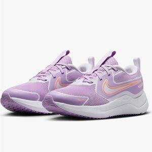 NEW Nike Big Girls Cosmic Runner Running Shoes US Size 6Y